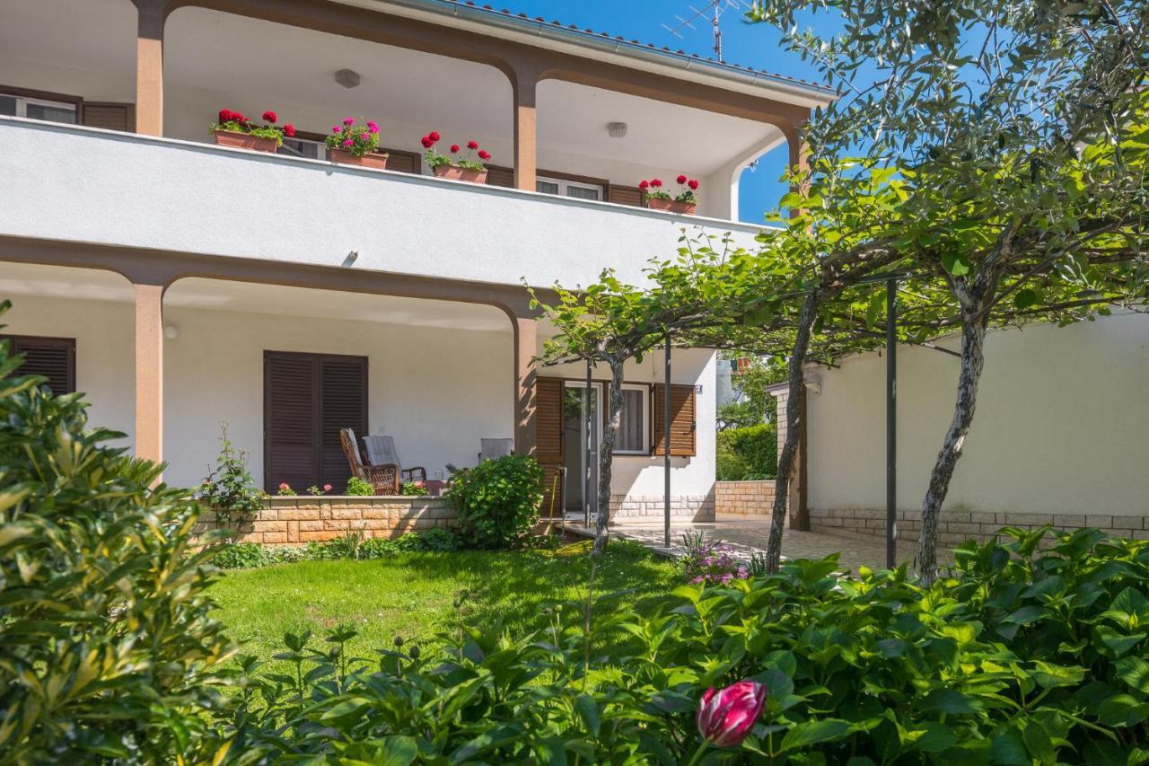 Apartment Kazalac Green Oasis Porec Exterior photo