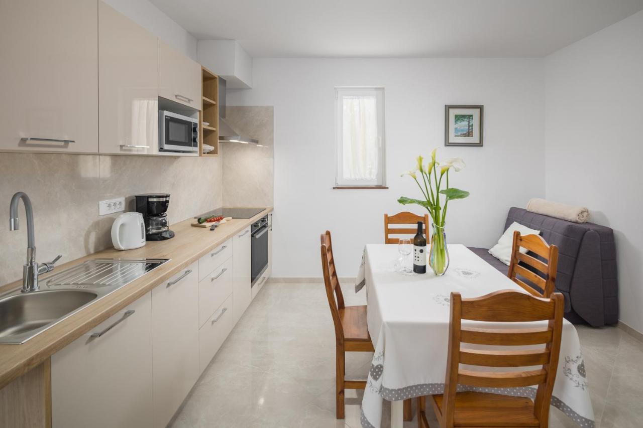 Apartment Kazalac Green Oasis Porec Exterior photo